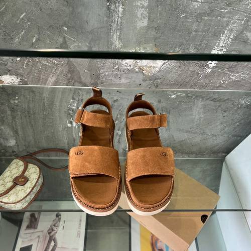 Picture of UGG Shoes Women _SKUfw137238748fw